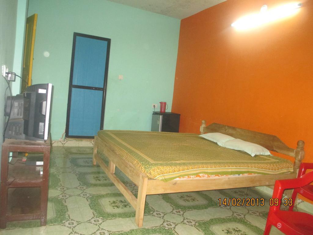 Subhash Guest House Baga Room photo